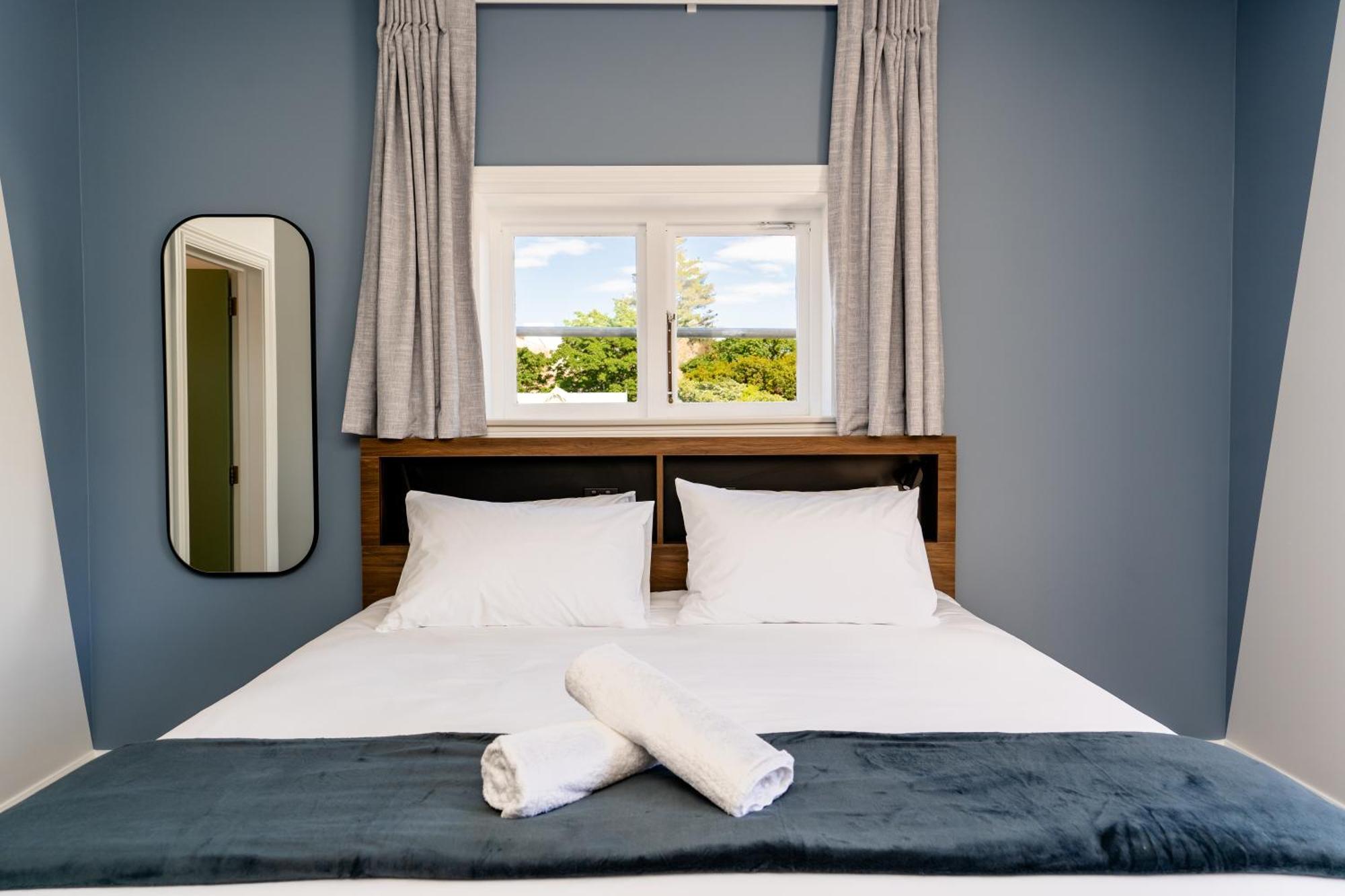 Haka House Christchurch Eksteriør bilde A bedroom at the hotel