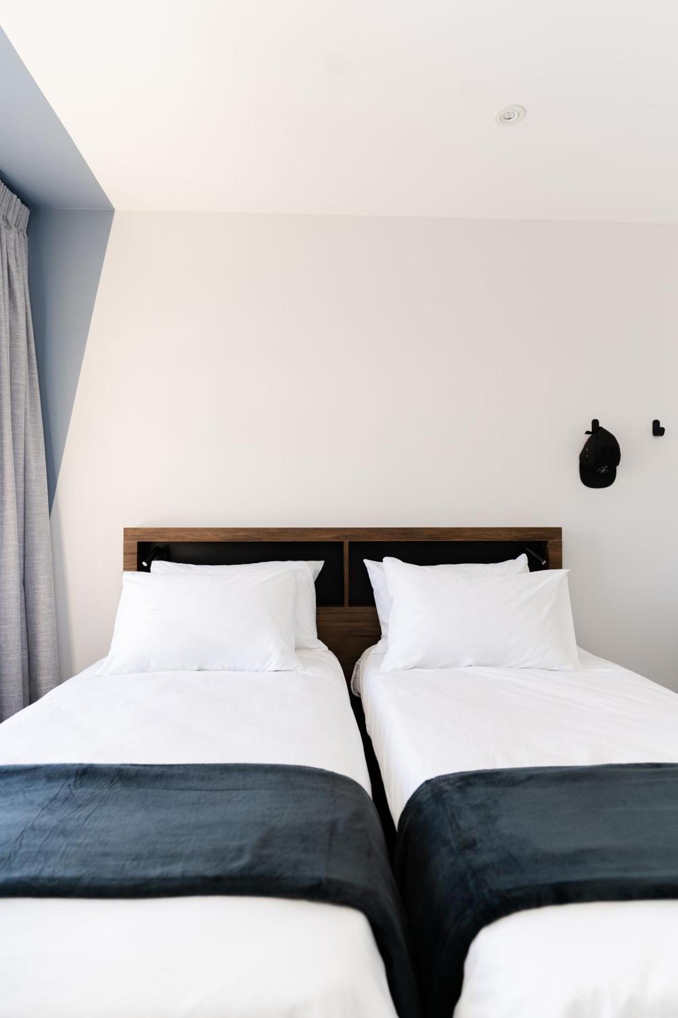 Haka House Christchurch Eksteriør bilde A room at the hotel