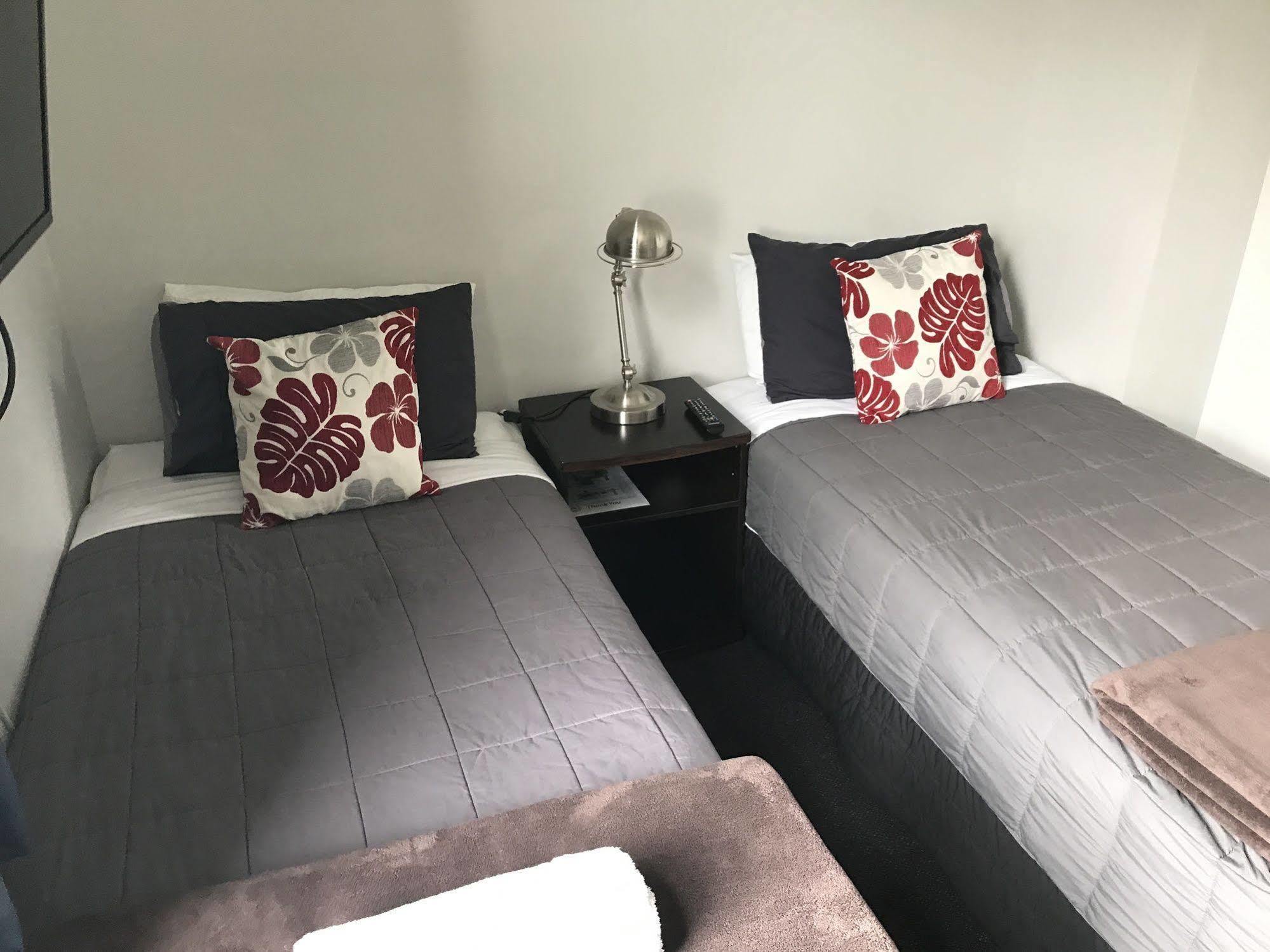 Haka House Christchurch Eksteriør bilde A room at the hotel